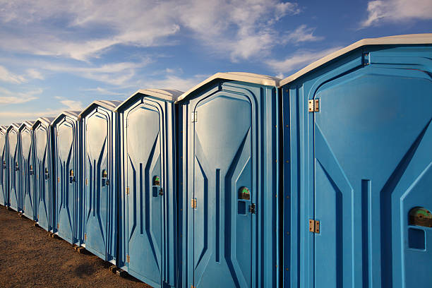Best Deluxe Portable Toilet Rental  in Estherville, IA